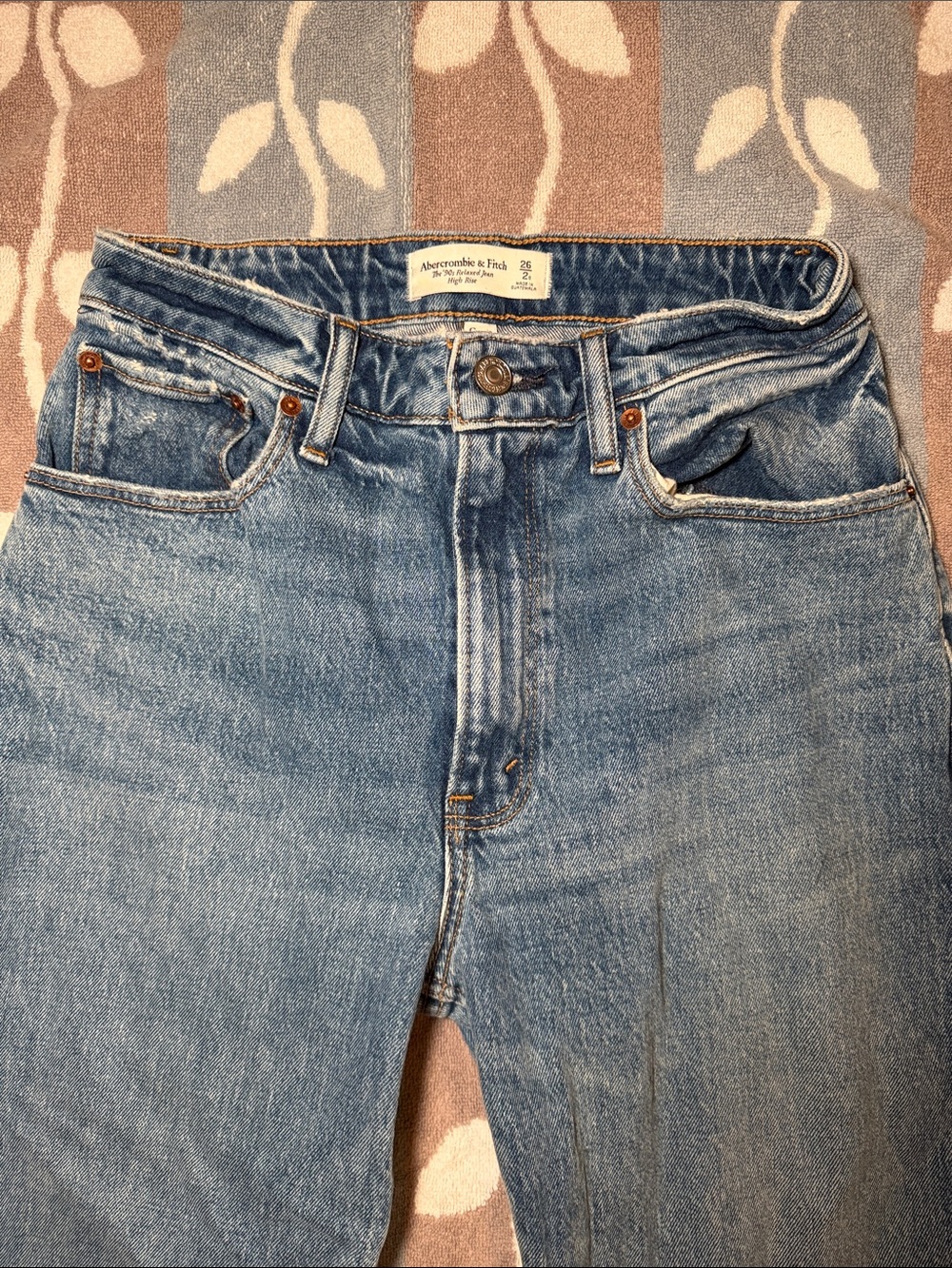 Abercrombie & Fitch Light Wash High-Rise Women's Jeans